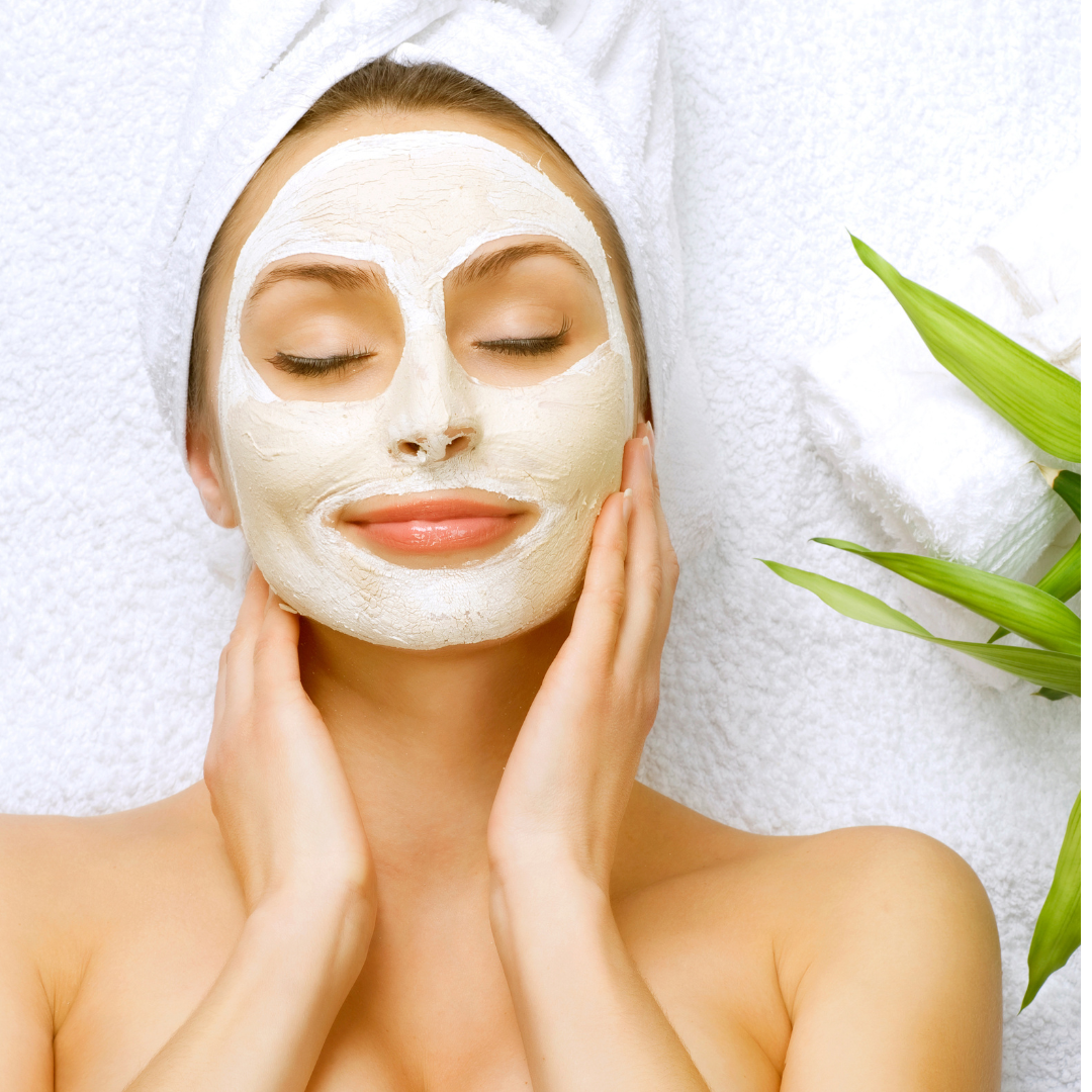 Rejuvenating Face Mask: Sea Clay & Tea Tree